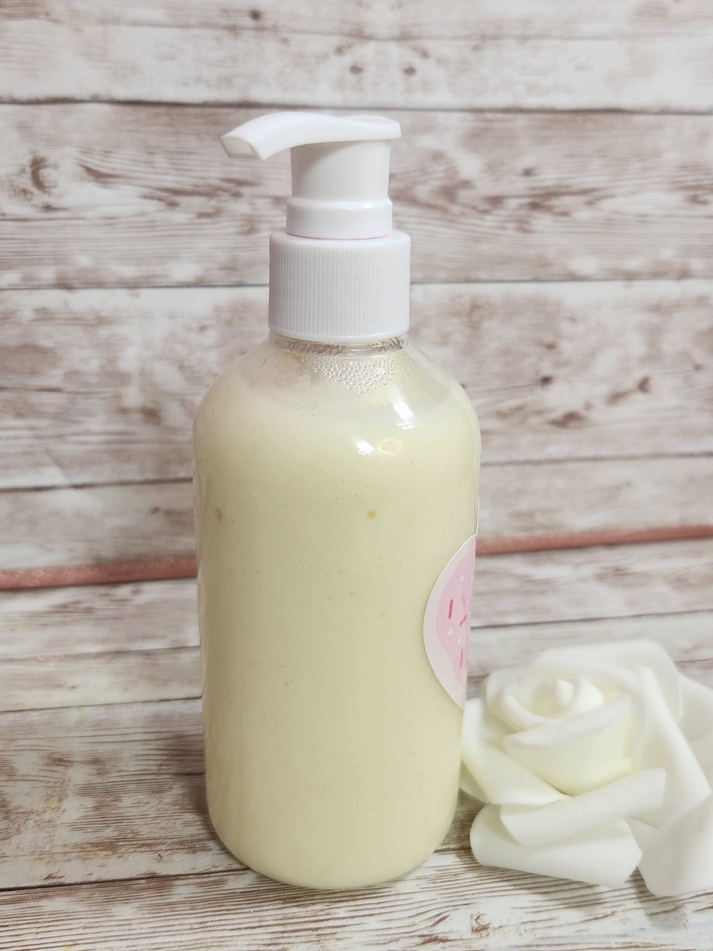 Vanilla Buttercream Whipped Shea Butter Moisturizer. Handmade Shea Butter Body Frosting. All Natural Hand and Body Lotion 8 oz - Glamorous Beauty & Boutique