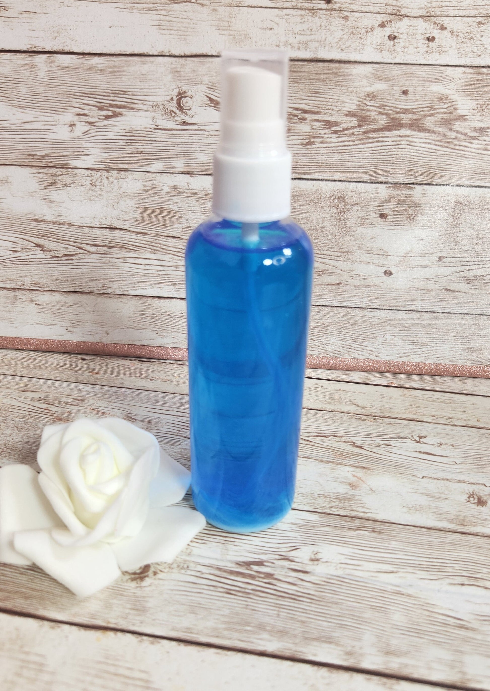 Winter Wonderland Moisturizing Body & Hair Spray. 4 oz Handmade Alcohol Free Hair and Body Mist - Glamorous Beauty & Boutique