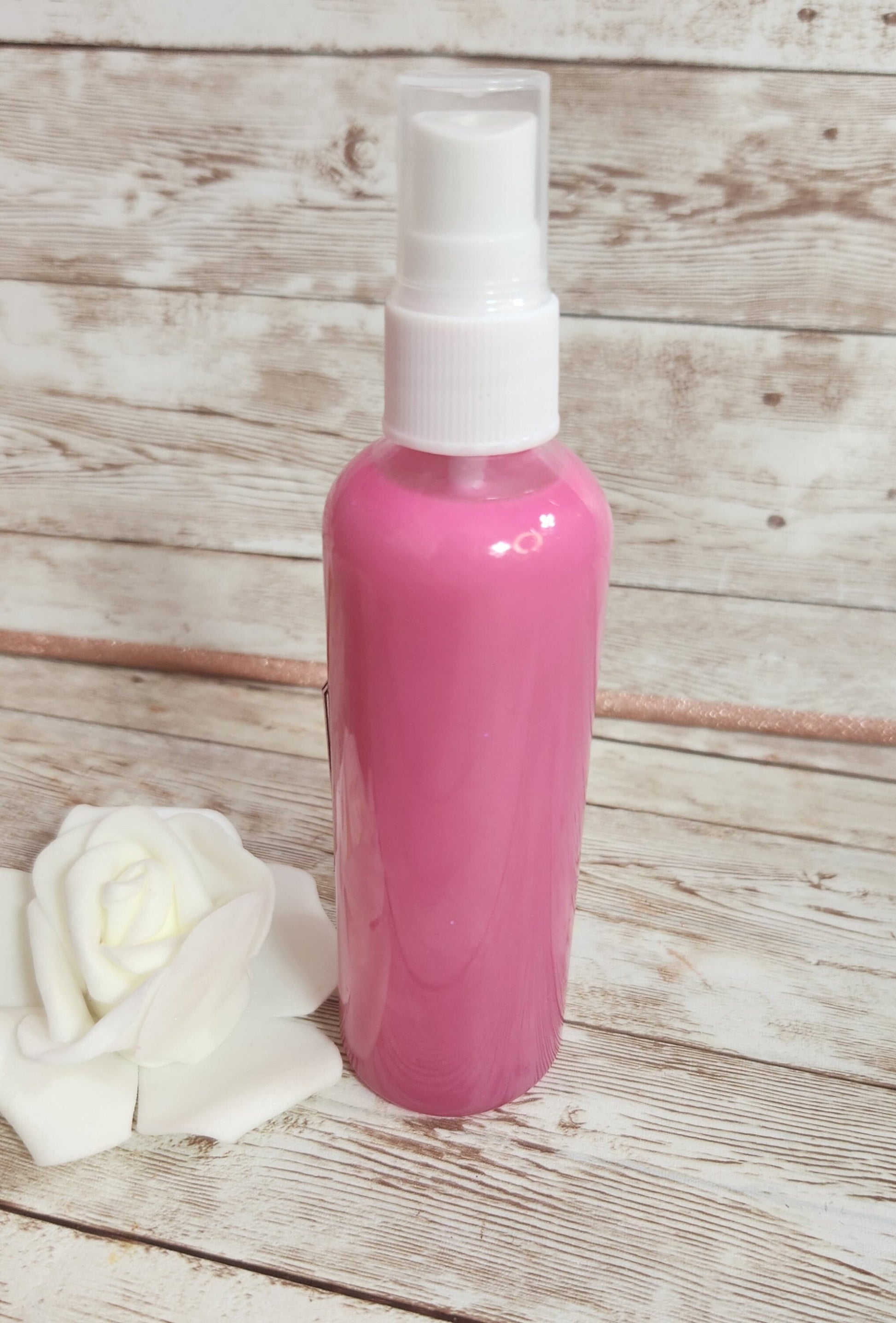 Winter Candy Apple BBW Type Moisturizing Body & Hair Spray. 4 oz Handmade Alcohol Free Hair and Body Mist - Glamorous Beauty & Boutique