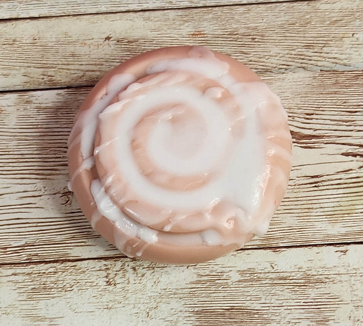 Cinnamon Roll with Icing Handmade All Natural Goat Milk & Shea Butter Soap. Cute Realistic Soap with a Vanilla Apple Cinnamon Scent - Glamorous Beauty & Boutique