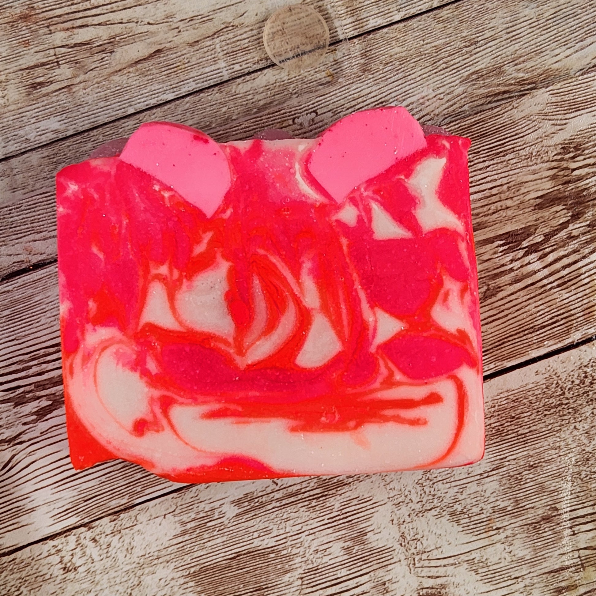 Peach Peony & Pearl Organic Cold Process Swirl Soap. Handmade All Natural Handcrafted Soap. Cute Swirl Soap! Pink Soap Bar. Yoni Soap - Glamorous Beauty & Boutique