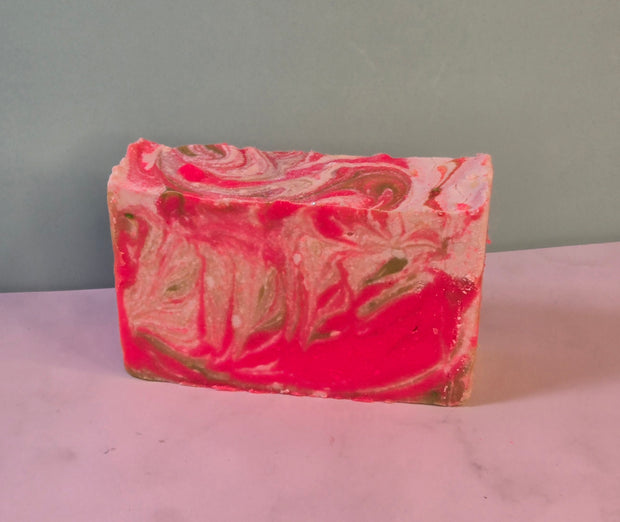 Viva La Juicee Organic Cold Process Swirl Soap. Handmade All Natural Soap Bar. Cute Swirl Soap! Moisturizing Yoni Soap