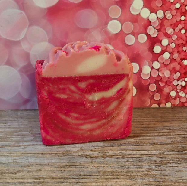 Rose Quartz Organic Cold Process Swirl Soap. Handmade All Natural Handcrafted Soap. Cute Swirl Soap! Fall/Winter Soap Bar. Yoni Soap