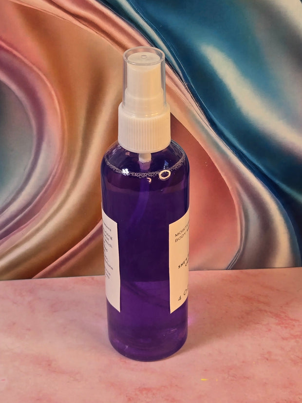 She's Berry Chic Body & Hair Spray. 4 oz Handmade Moisturizing Hair and Body Mist.  Alcohol Free! Room Freshener.